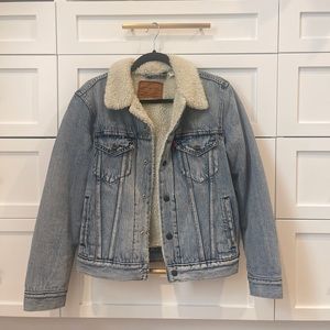 Men’s Levi’s Sherpa trucker jacket
